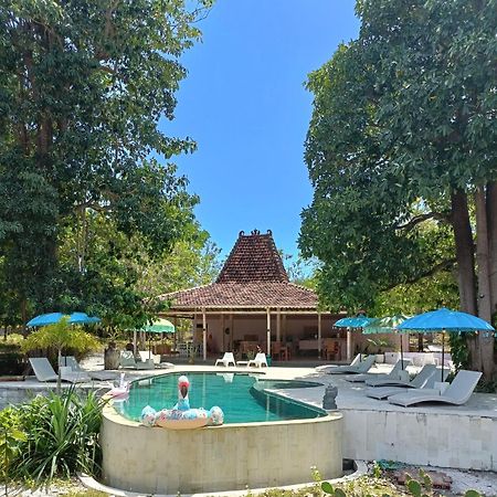 Maleo Moyo Hotel & Dive Resort Sebaru Exterior foto