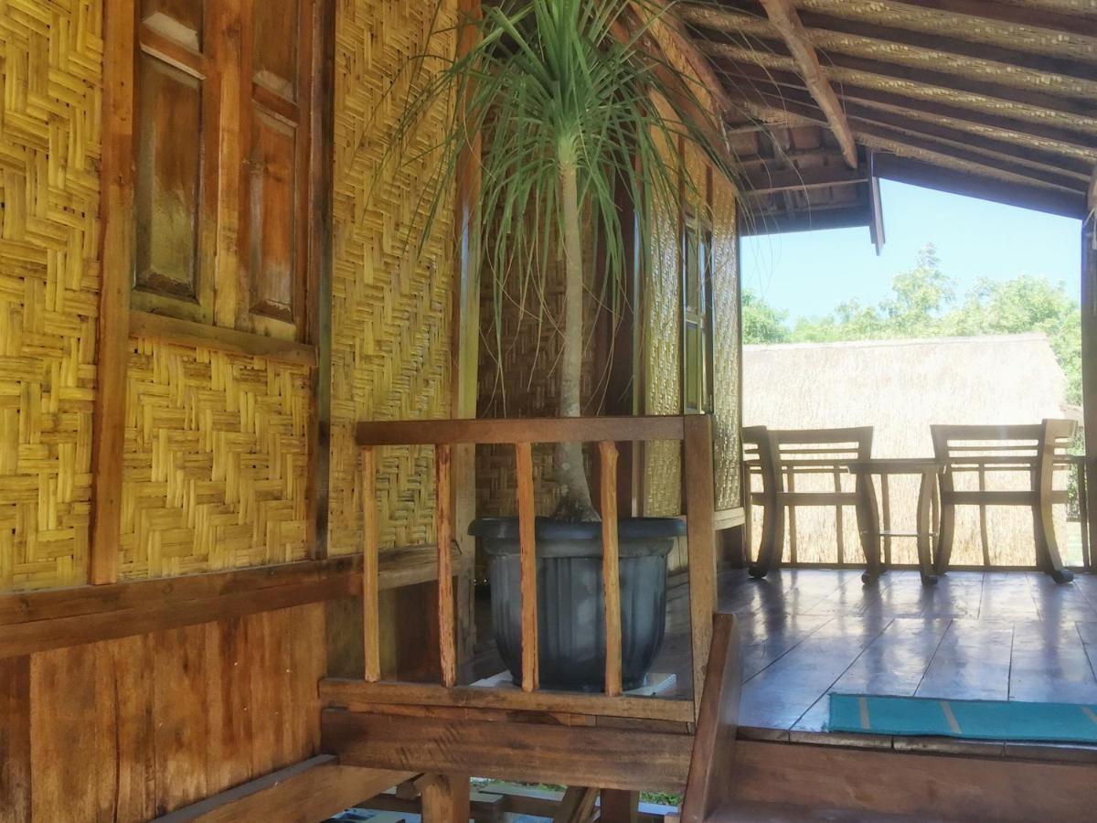 Maleo Moyo Hotel & Dive Resort Sebaru Exterior foto