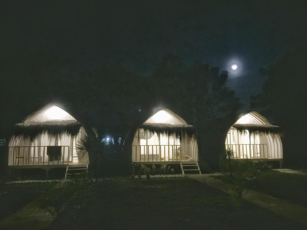 Maleo Moyo Hotel & Dive Resort Sebaru Exterior foto